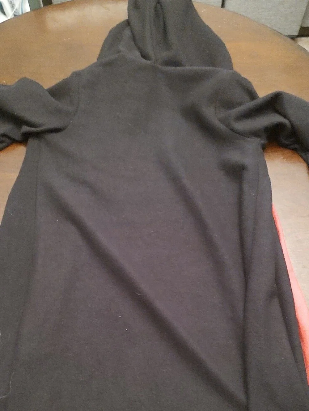 Harry Potter Griffindor  Black Hooded Robe with Red Trim and Crest Patch